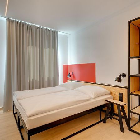 Meininger Hotel Leipzig Hauptbahnhof Екстериор снимка