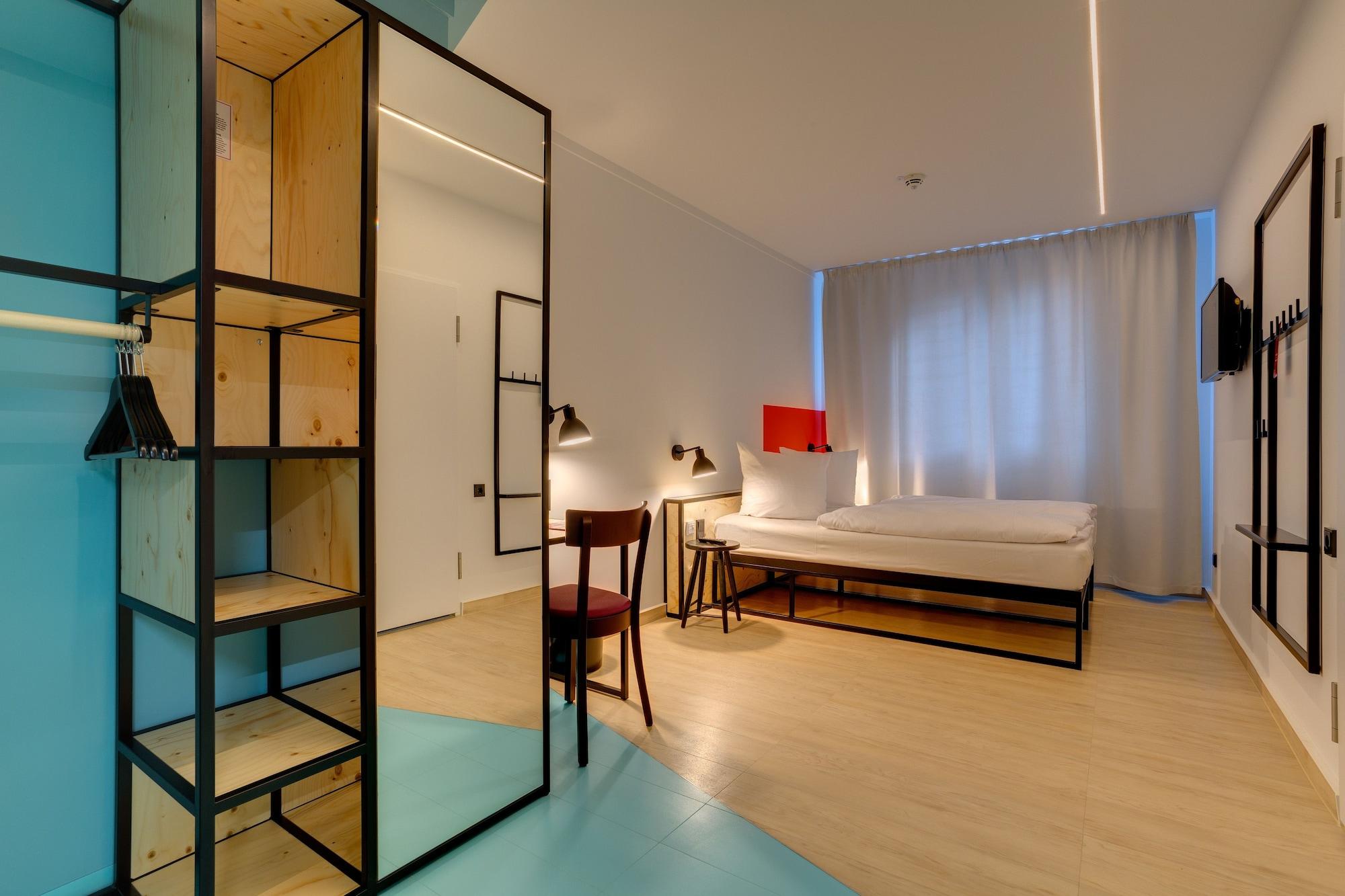 Meininger Hotel Leipzig Hauptbahnhof Екстериор снимка
