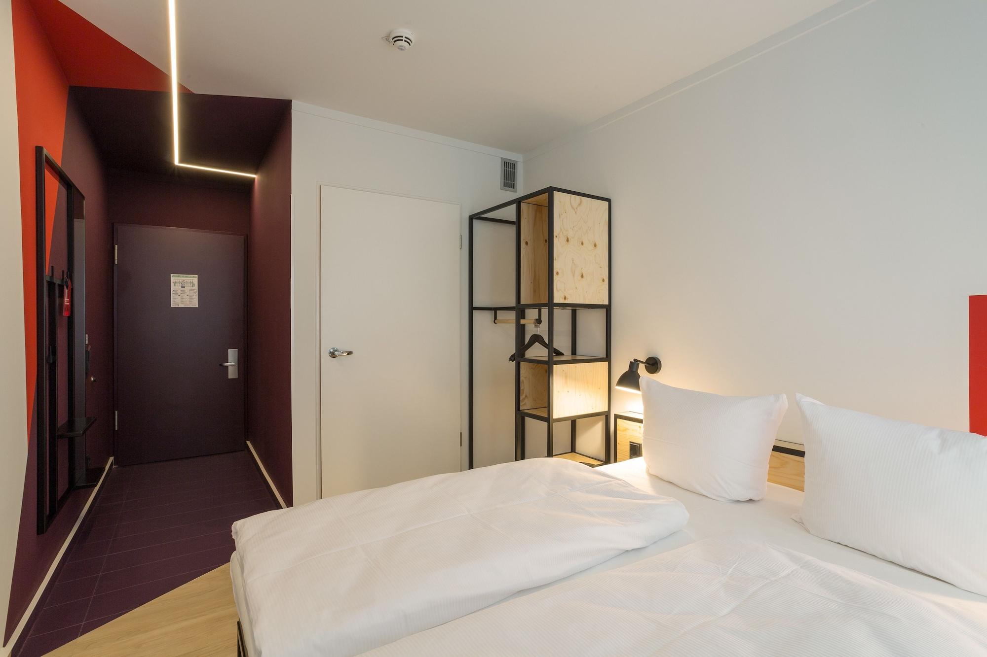 Meininger Hotel Leipzig Hauptbahnhof Екстериор снимка