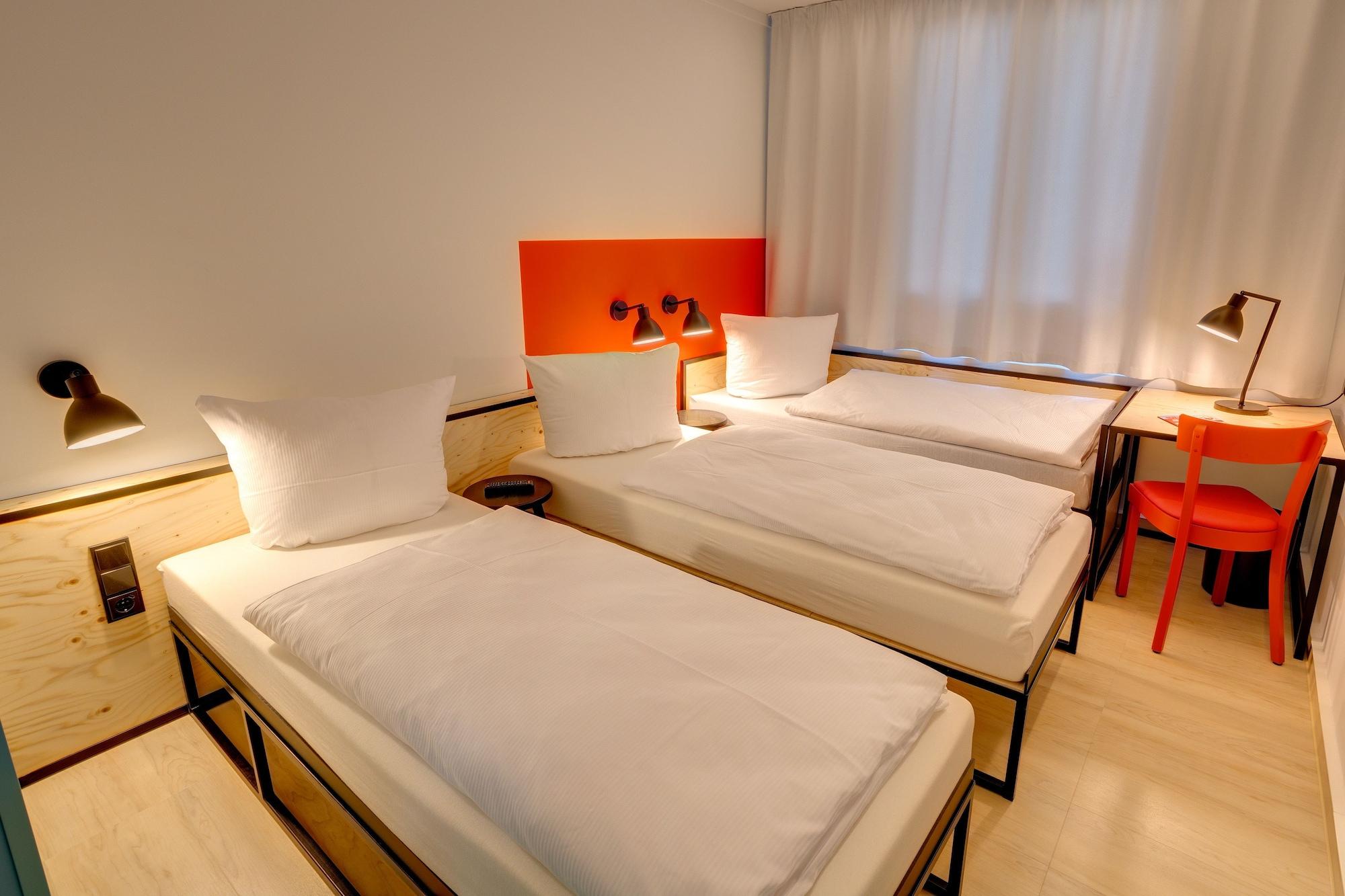 Meininger Hotel Leipzig Hauptbahnhof Екстериор снимка