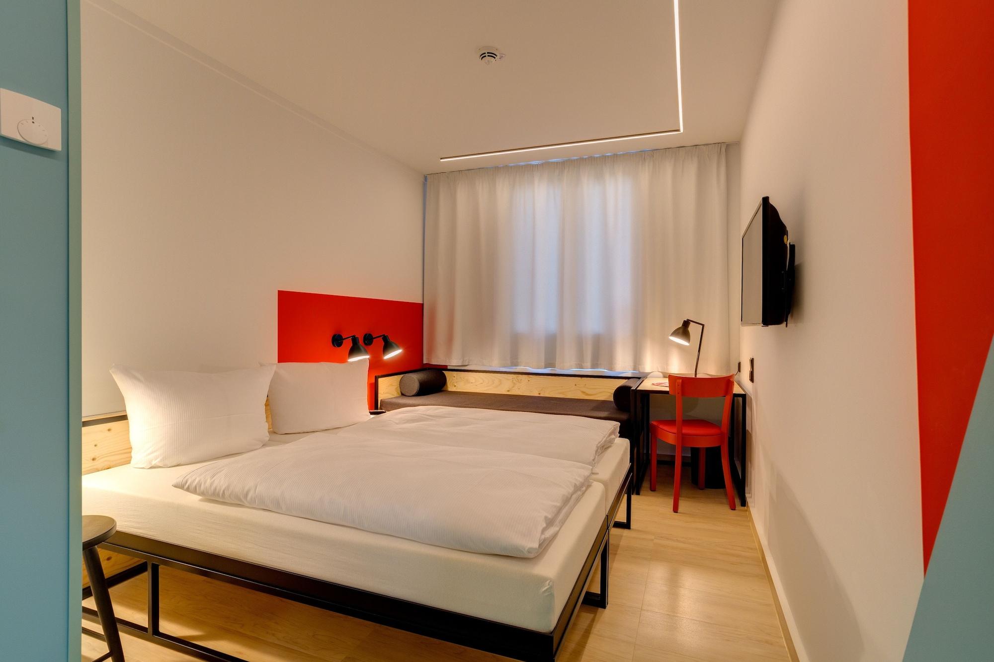 Meininger Hotel Leipzig Hauptbahnhof Екстериор снимка