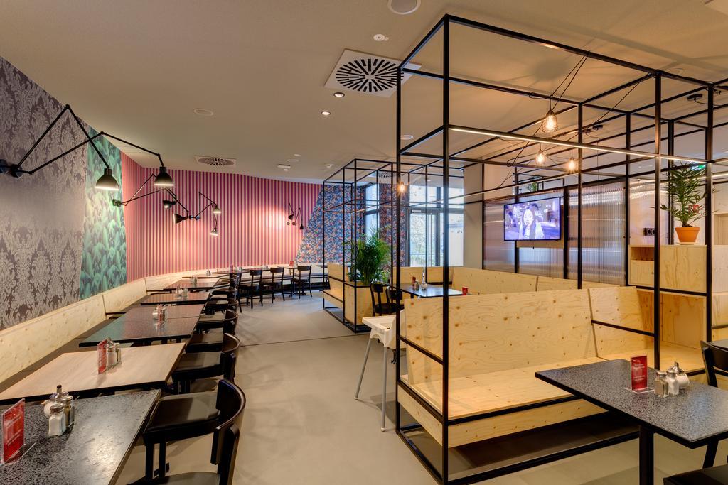 Meininger Hotel Leipzig Hauptbahnhof Екстериор снимка