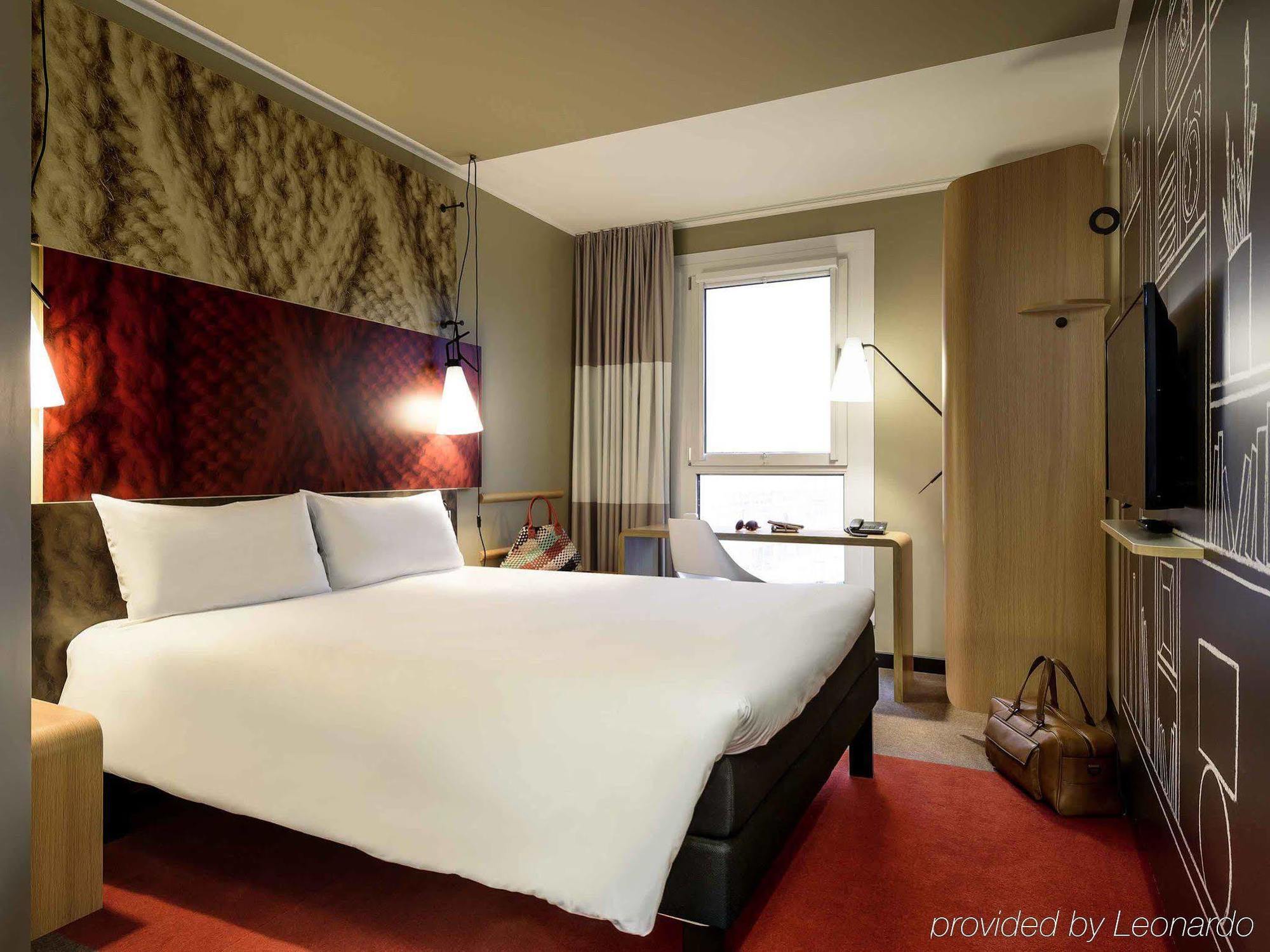 Meininger Hotel Leipzig Hauptbahnhof Екстериор снимка